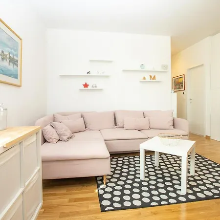 Apartman Feel Near Free Parking With Sea View