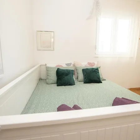 Feel Near Free Parking With Sea View Zadar