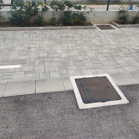 Feel Near Free Parking With Sea View *